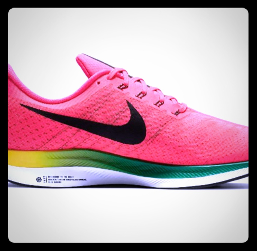 I'm selling a pair of Nike shoes I got off eBay.
